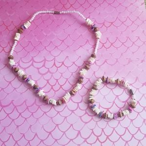 Pearly shells necklace and bracelet set
